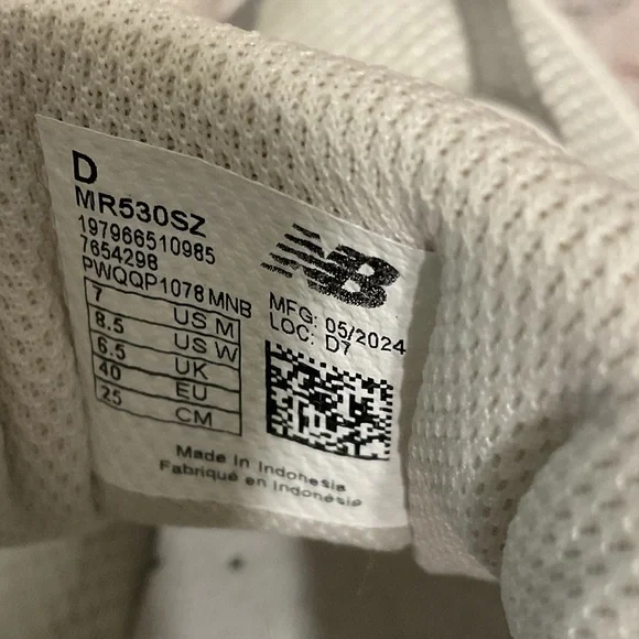 New Balance White and Red Athletic Sneakers - Picture 4 of 4